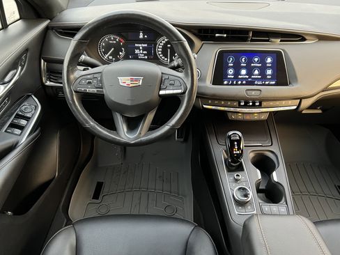 Used 2023 Cadillac XT4 Sport image 33