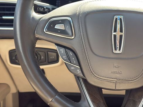 Used 2017 Lincoln MKZ Reserve w/ Luxury Package FWD image 16