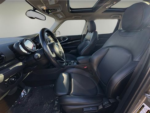 Used 2017 MINI Cooper Clubman S image 11