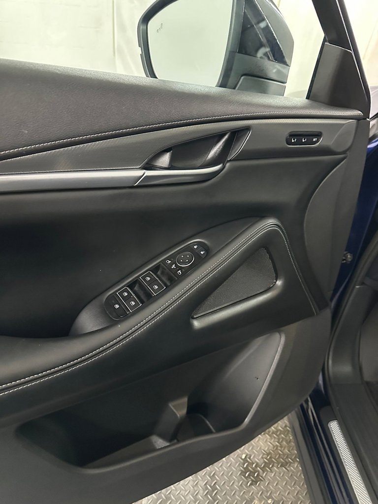 Used 2024 INFINITI QX60 Luxe AWD/4WD image 9
