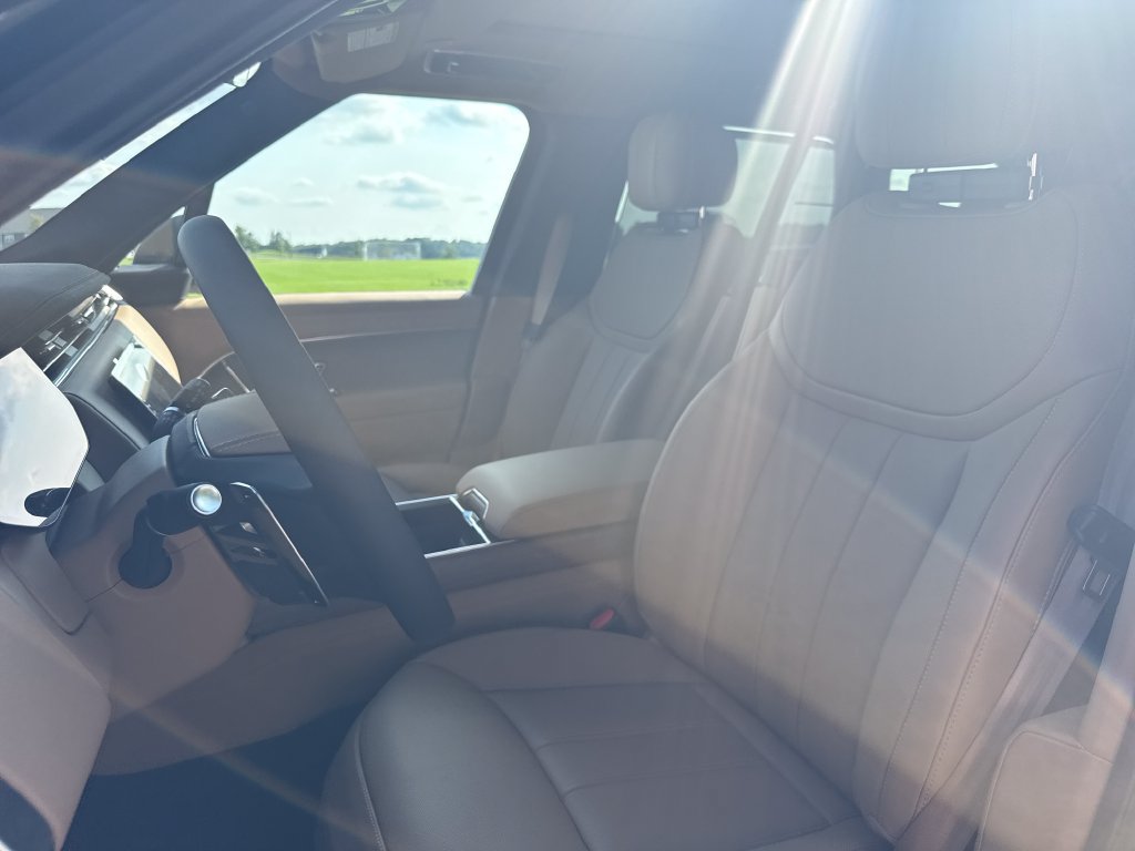 New 2026 Land Rover Range Rover SE AWD/4WD image 10