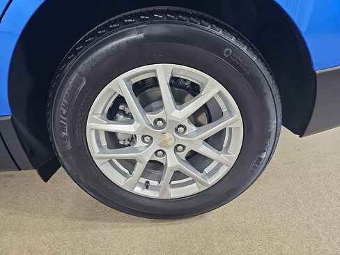 Certified 2024 Chevrolet Equinox LT w/ LPO, Floor Liner Package FWD image 38