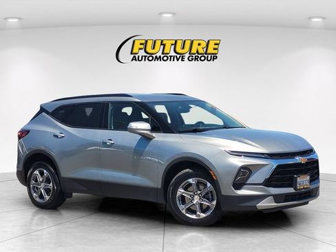 Used 2023 Chevrolet Blazer LT AWD/4WD image 1