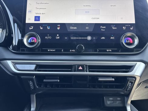 Certified 2025 Lexus RX 350 FWD image 35
