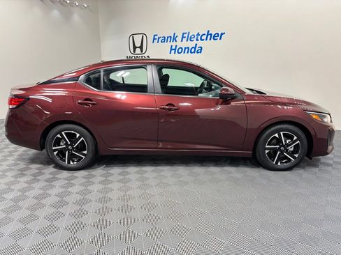 Used 2024 Nissan Sentra SV FWD image 7