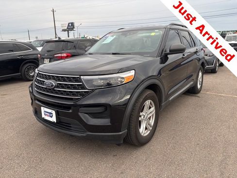 Used 2022 Ford Explorer XLT image 1