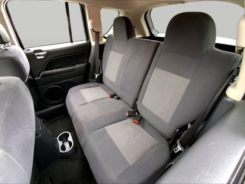 Used 2012 Jeep Compass Sport FWD image 19