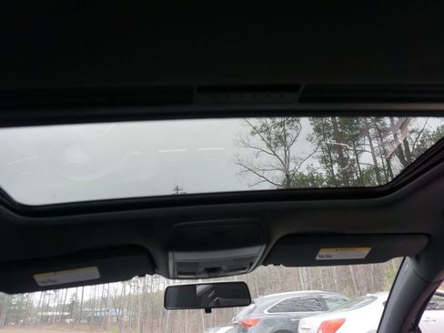 Used 2014 Volkswagen GTI Driver's Edition image 12