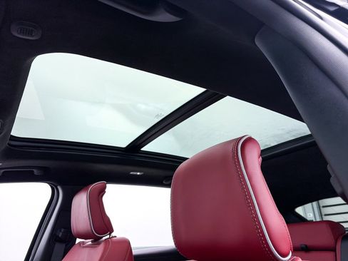 Used 2024 Jeep Wagoneer Launch Edition image 6