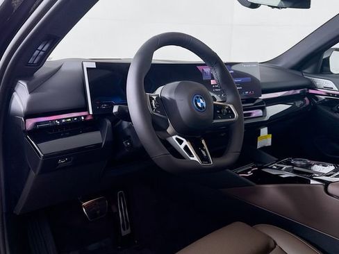 New 2027 BMW 550e xDrive AWD/4WD image 9