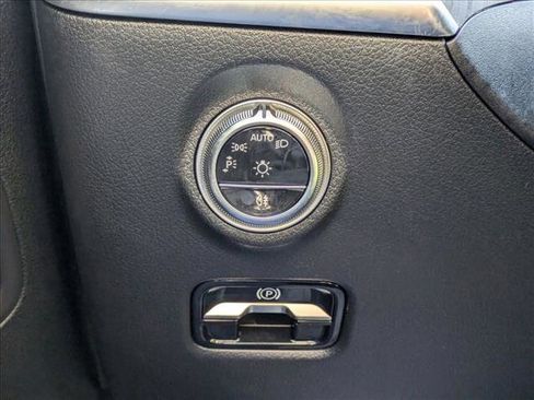 Certified 2025 Mercedes-Benz C 300 Sedan image 9