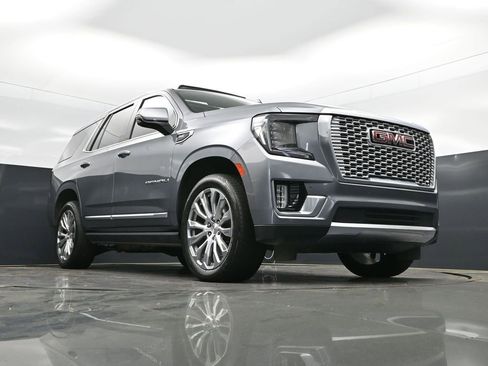 Used 2022 GMC Yukon Denali w/ Denali Premium Package image 46