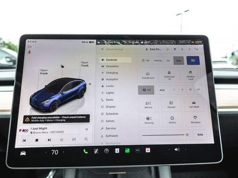 Used 2024 Tesla Model Y Long Range AWD/4WD image 14