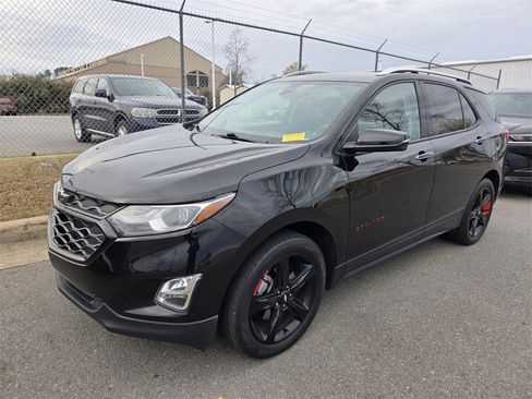 Used 2020 Chevrolet Equinox Premier w/ Premier Redline Edition image 10