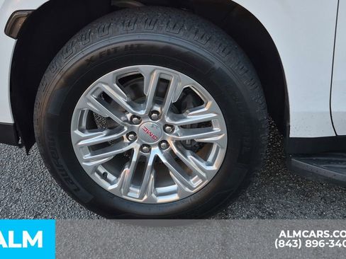 Used 2021 GMC Yukon SLE image 6