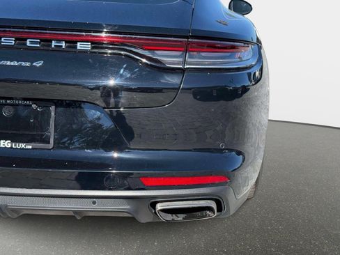 Used 2022 Porsche Panamera 4 AWD/4WD image 24