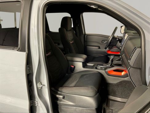 Used 2024 Nissan Frontier PRO-4X w/ Off-Road Protection Package AWD/4WD image 27