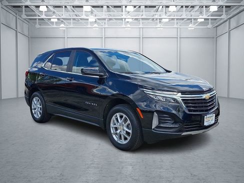 Certified 2024 Chevrolet Equinox LT w/ LPO, Floor Liner Package AWD/4WD image 4