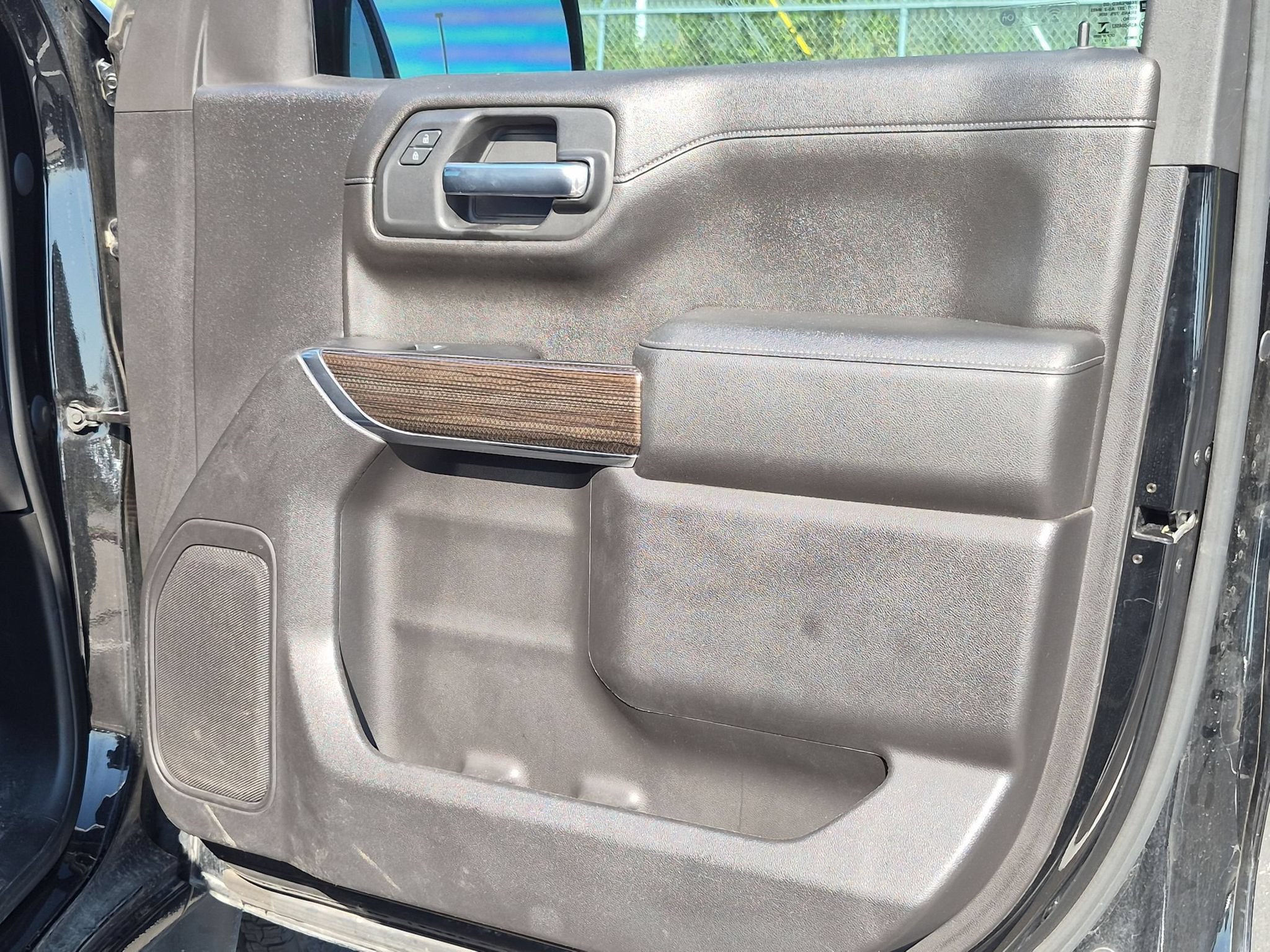 Used 2021 Chevrolet Silverado 1500 LT RWD image 30