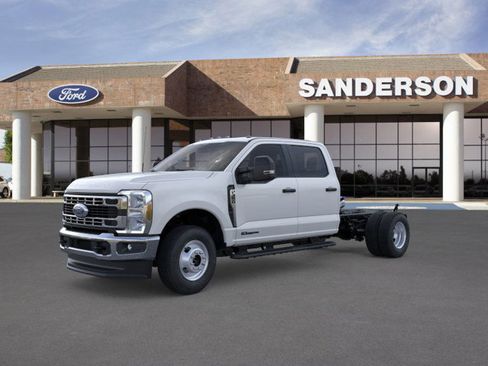 New 2025 Ford F350 XL w/ XL Chrome Package image 2