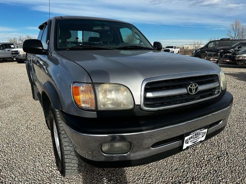 Used 2002 Toyota Tundra SR5 image 2