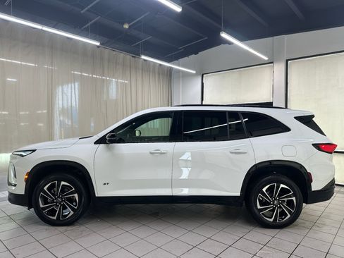 Used 2026 Buick Enclave Sport Touring AWD/4WD image 11