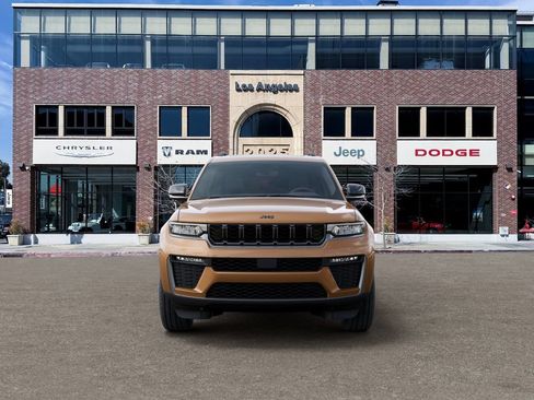 New 2026 Jeep Grand Cherokee L Limited AWD/4WD image 6
