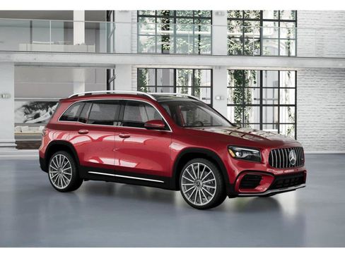 New 2026 Mercedes-Benz GLB 35 AMG 4MATIC image 11