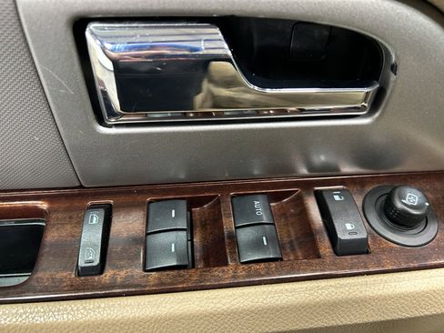 Used 2013 Ford Expedition EL XLT image 11