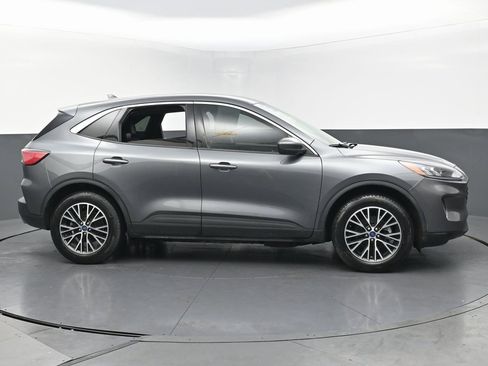 Used 2022 Ford Escape SEL w/ Technology Package image 6