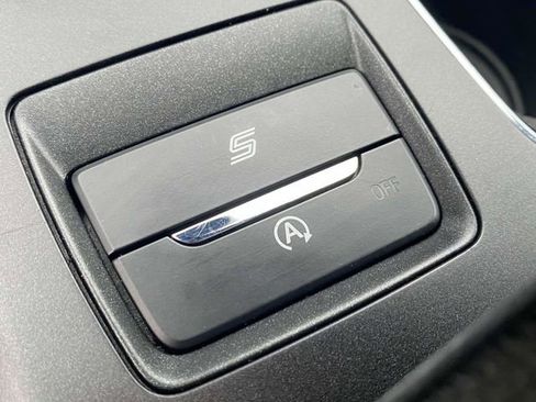 Used 2020 Ford Fusion SEL image 33