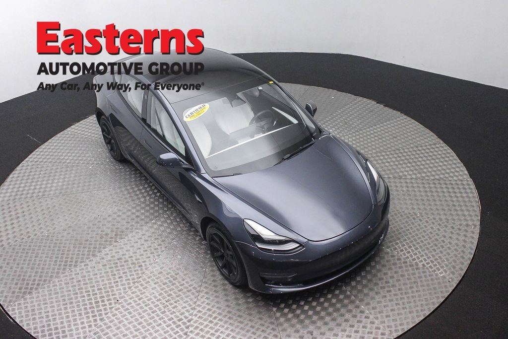 Used 2023 Tesla Model 3 Standard Range RWD image 3