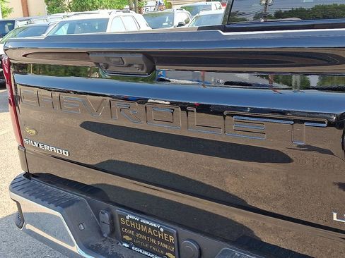 Used 2025 Chevrolet Silverado 1500 LT image 28