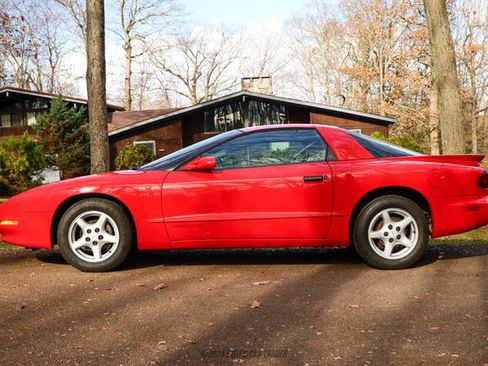 Used 1997 Pontiac Firebird Coupe w/ Opt Pkg image 3