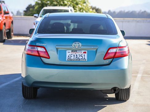 Used 2009 Toyota Camry LE FWD image 6