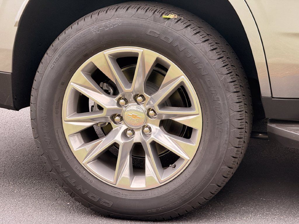 New 2027 Chevrolet Tahoe Premier w/ Sun And Tow Package RWD image 9