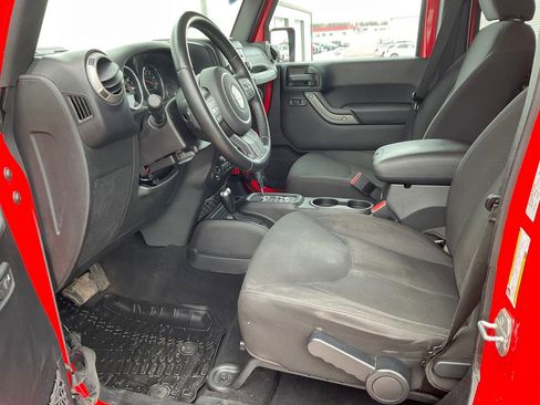 Used 2016 Jeep Wrangler Unlimited Sport w/ Quick Order Package 24S image 2