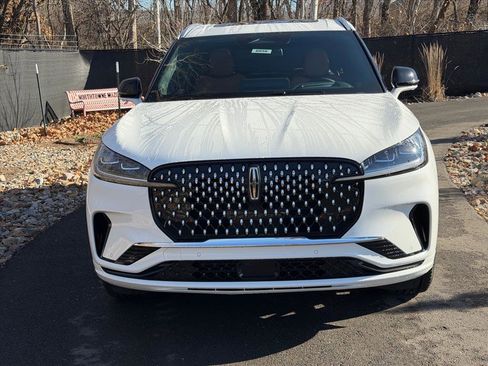 New 2026 Lincoln Aviator Black Label image 8