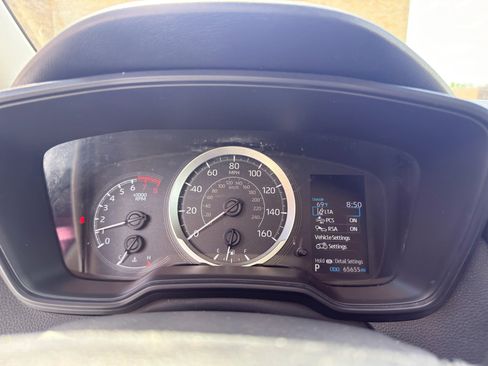 Used 2020 Toyota Corolla LE FWD image 12