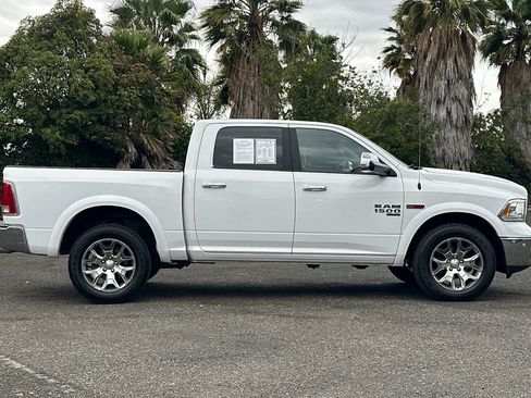 Used 2019 RAM 1500 Laramie AWD/4WD image 2