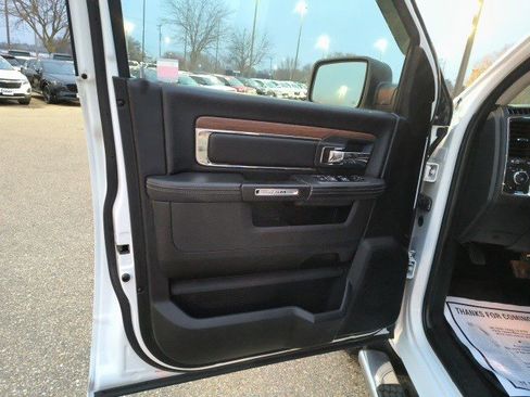 Used 2017 RAM 1500 Laramie w/ Convenience Group image 12