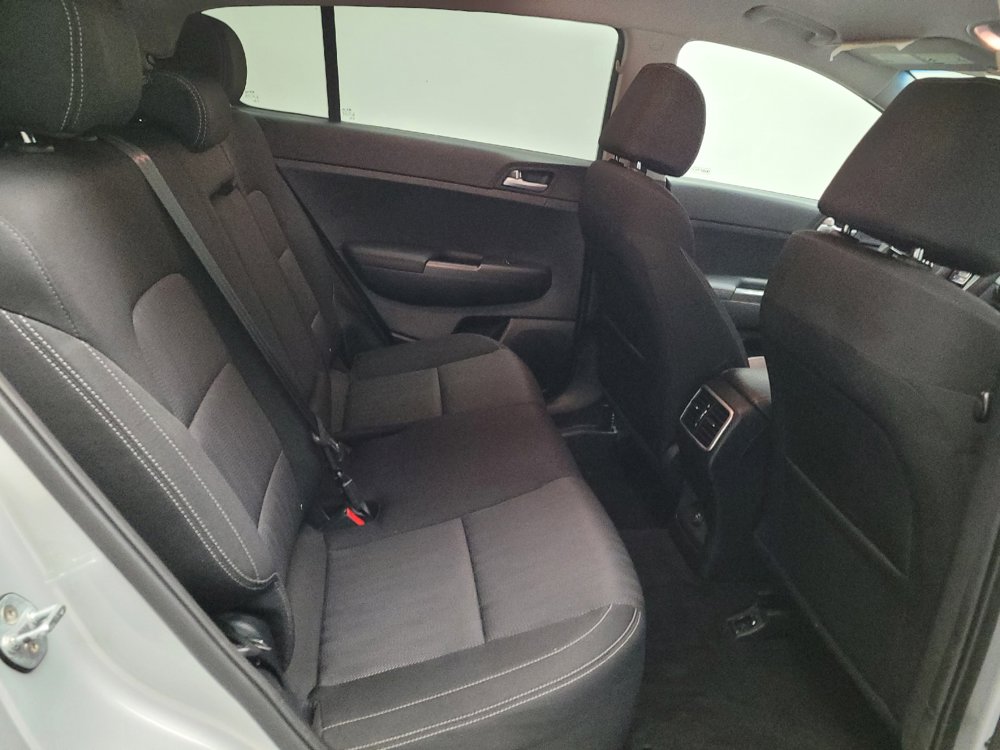 Used 2021 Kia Sportage LX AWD/4WD image 19