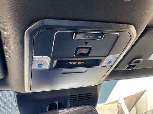 Used 2024 Toyota Tacoma SR image 29