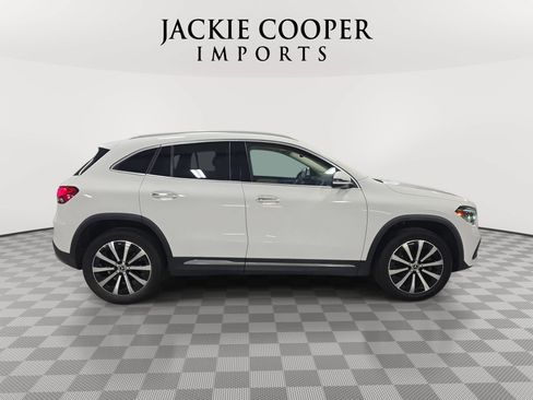 Used 2021 Mercedes-Benz GLA 250 w/ Premium Package image 4