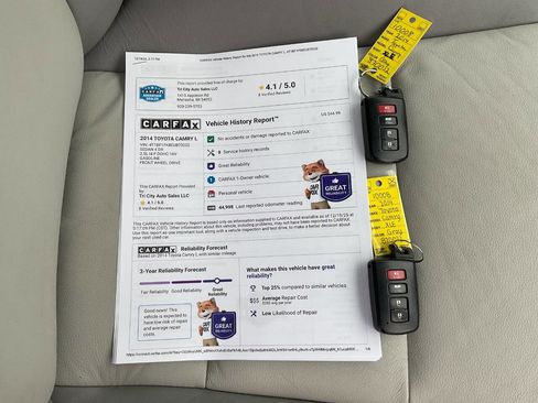 Used 2014 Toyota Camry XLE image 40
