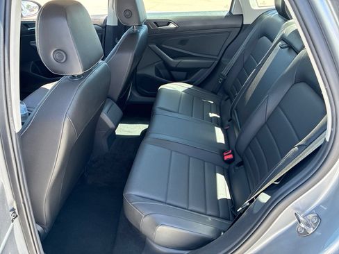 Used 2024 Volkswagen Jetta SE FWD image 10