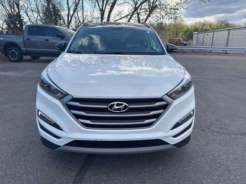 Used 2017 Hyundai Tucson Night image 2