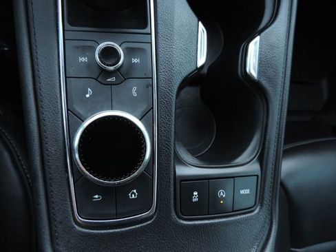 Used 2022 Cadillac XT4 Premium Luxury w/ Enhanced Visibility Package image 26