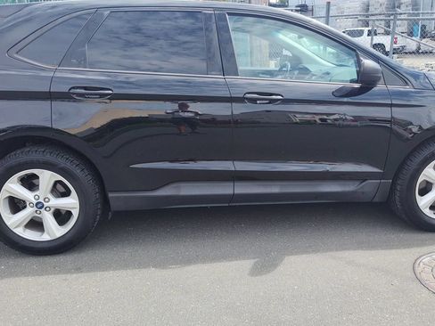 Used 2019 Ford Edge SE w/ SE Fleet Driver's Package AWD/4WD image 3