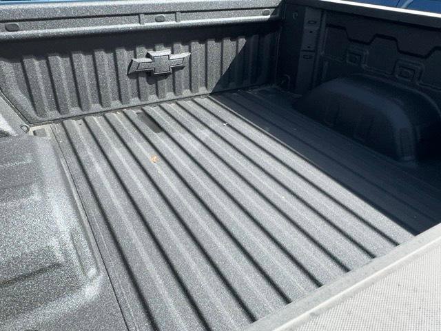 Used 2024 Chevrolet Silverado 1500 LT Trail Boss w/ Convenience Package II AWD/4WD image 7